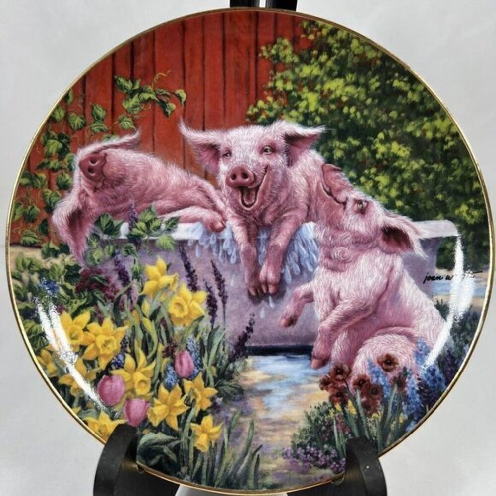 Danbury Mint, Pigs in Bloom Hog Wash, Joan Wright, Farm, Garden,‎ Cottage A6496